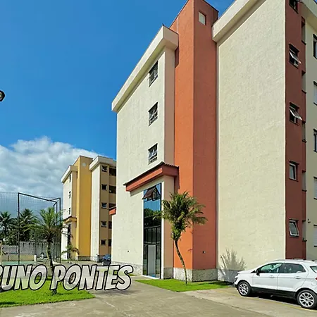 Apartamento em Ubatuba com Piscina e Churrasqueira-3